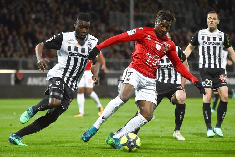 法甲焦点战：里昂主场冲欧战抢分，昂热客场保级绝地求生